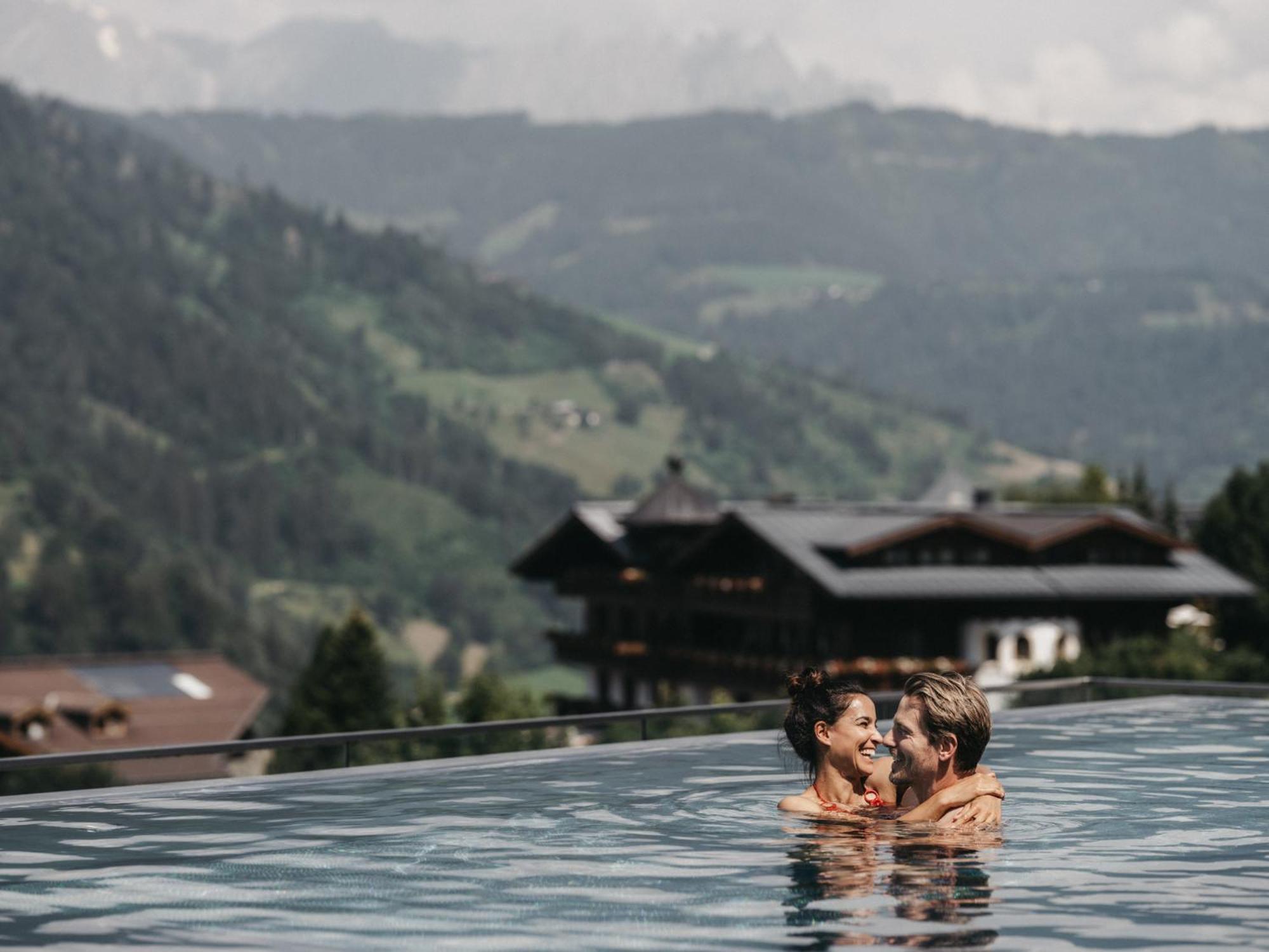 Hotel Alpina Alpendorf Sankt Johann im Pongau Exterior foto